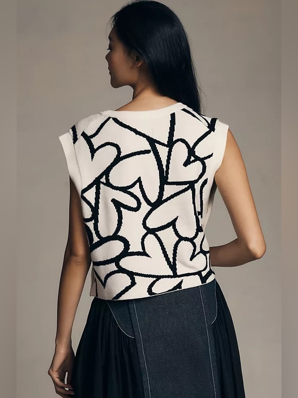 Maeve Cream Tank Top with Black Abstract Heart Pattern - Picture 2 of 7